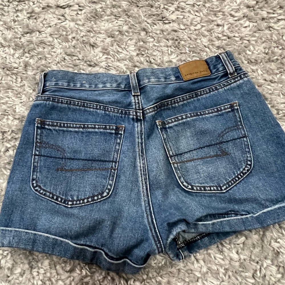 American Eagle shorts - Picture 2 of 4